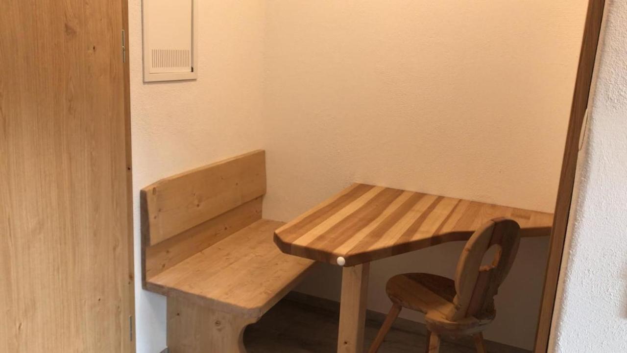 Birklstueberl Restaurant Und Appartement Seefeld in Tirol Bagian luar foto
